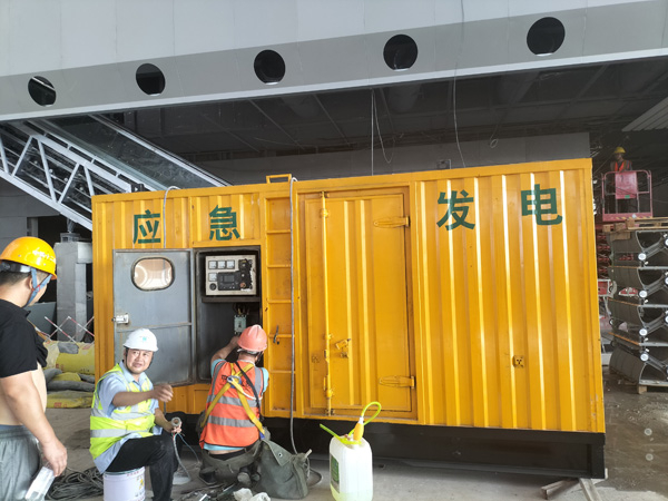 筠连怎样判断空气滤清器是否需要更换？